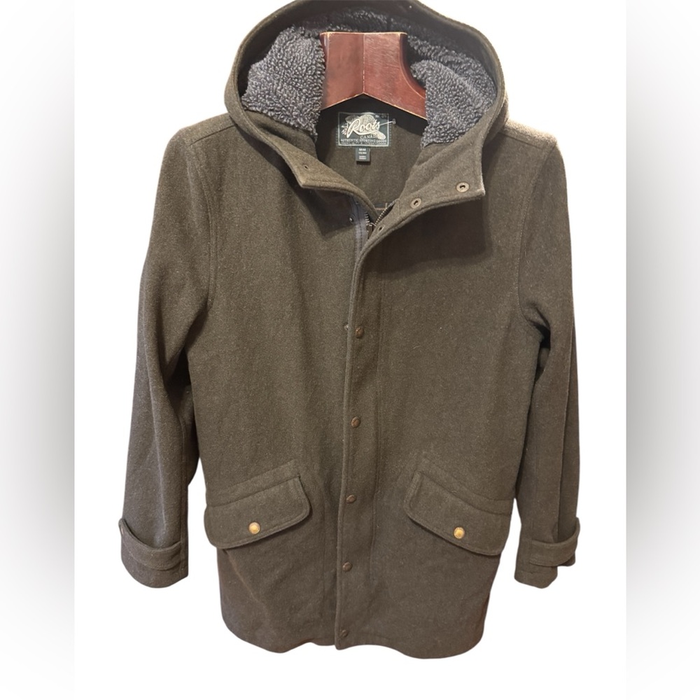 Roots Canada classic wool winter dark olive colour size M dry cleaned